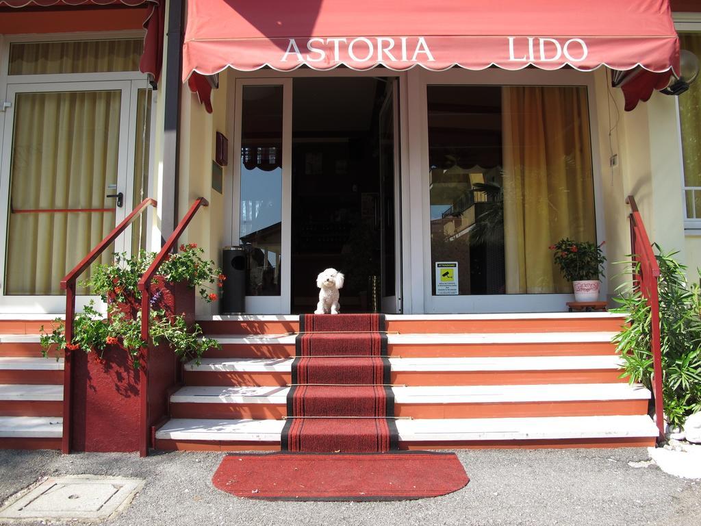 Hotel Astoria Lido Sirmione Exterior foto