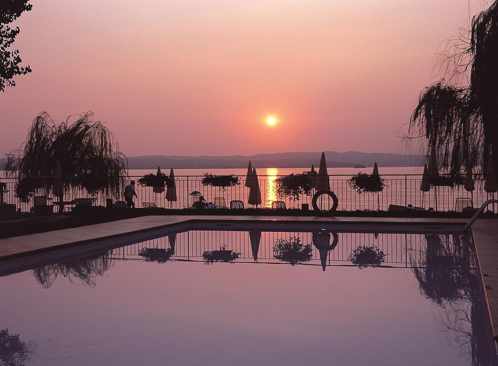 Hotel Astoria Lido Sirmione Exterior foto